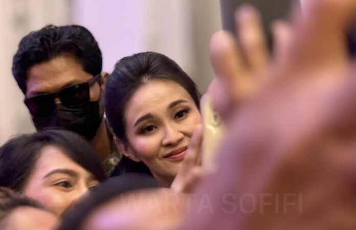 Sherly Tjoanda Laos