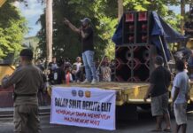 Aksi Sopir Truk Bongkar Dugaan Mafia BBM di Maluku Utara