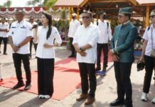 Sherly Menyimak Cerita dari Sekolah